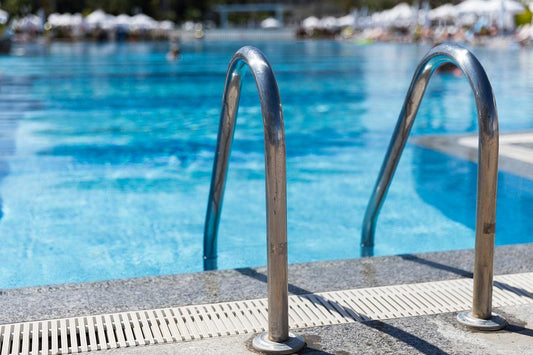 🌊 Die perfekte Abdichtung für Pools: Darauf kommt es an 🏊‍♂️ - Mekisan ProStore
